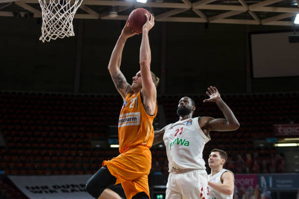 在这次比赛 在这次比赛