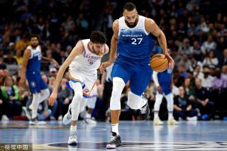 专注于进攻 专注于进攻