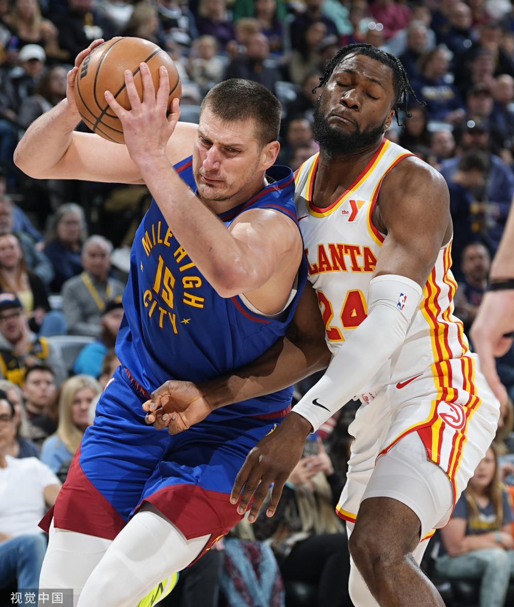 个以年轻核 个以年轻核