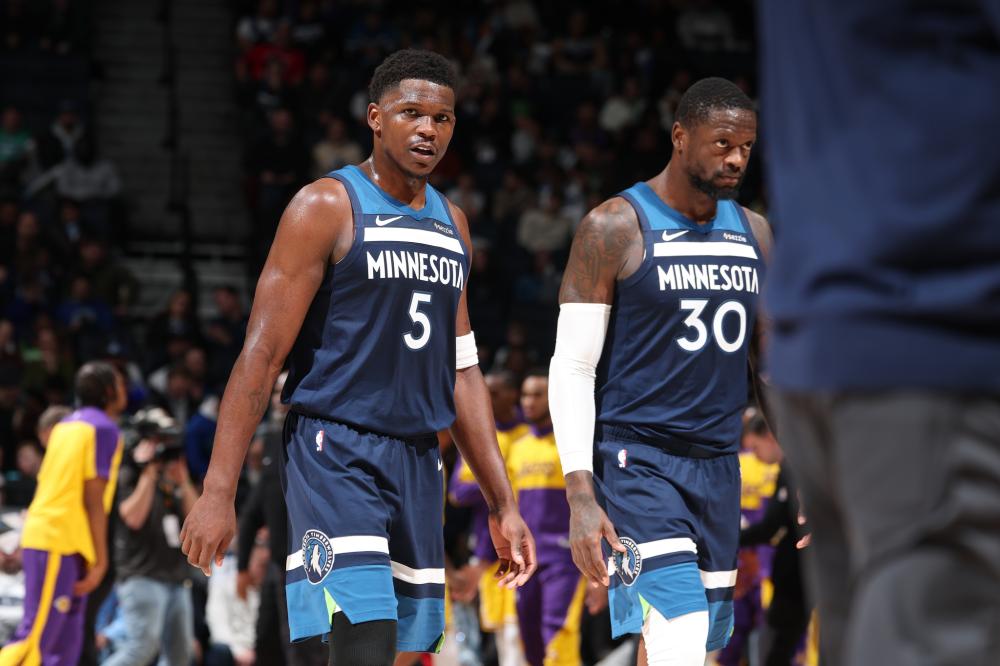 年轻才俊 年轻才俊