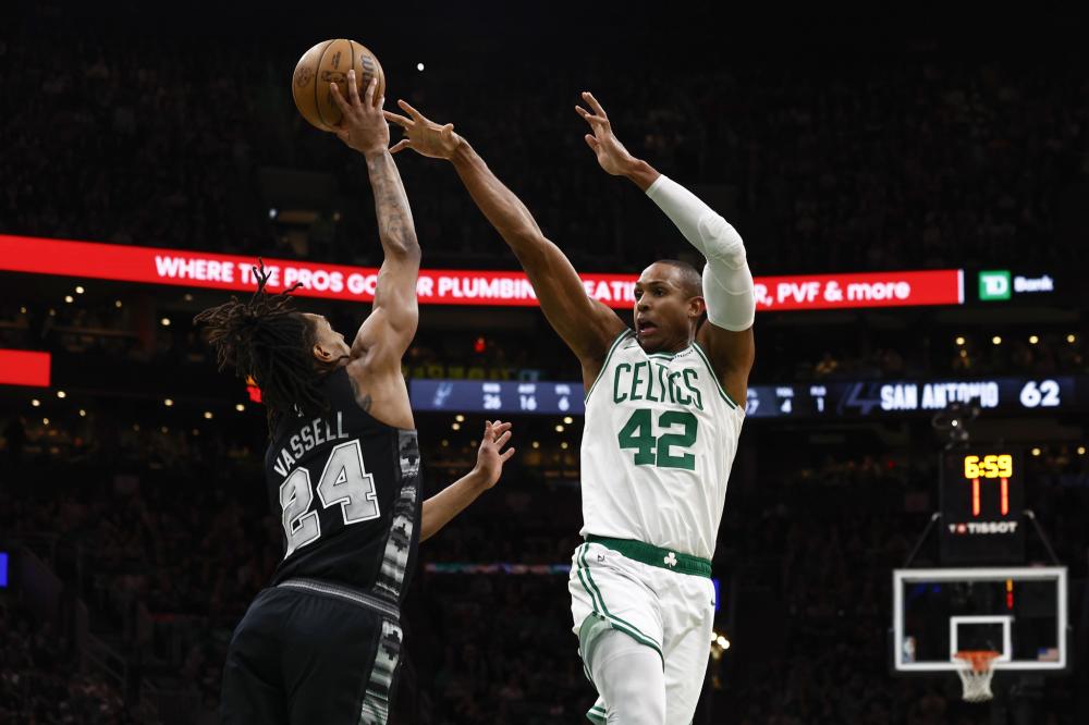 便完成梅开 便完成梅开